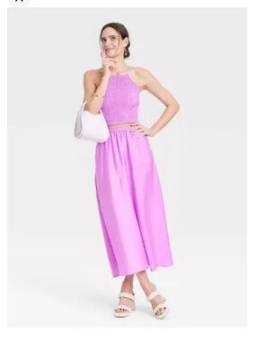 Pink satin skirt size XL